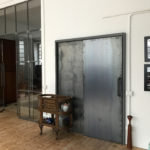 Porta scorrevole stile industriale